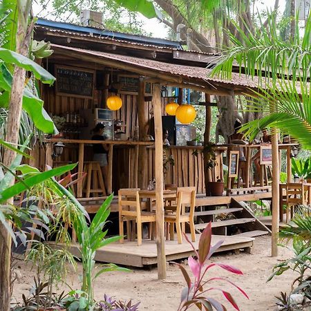 Casa Del Mar Surf Destiny Hostel Playa Santa Teresa  Buitenkant foto